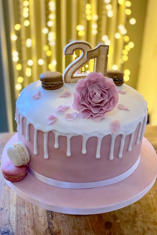 Photo: 21st birthday cake